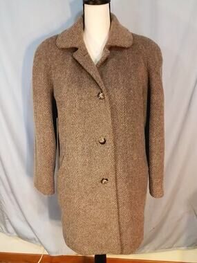 Alorna womens vintage brown coat.